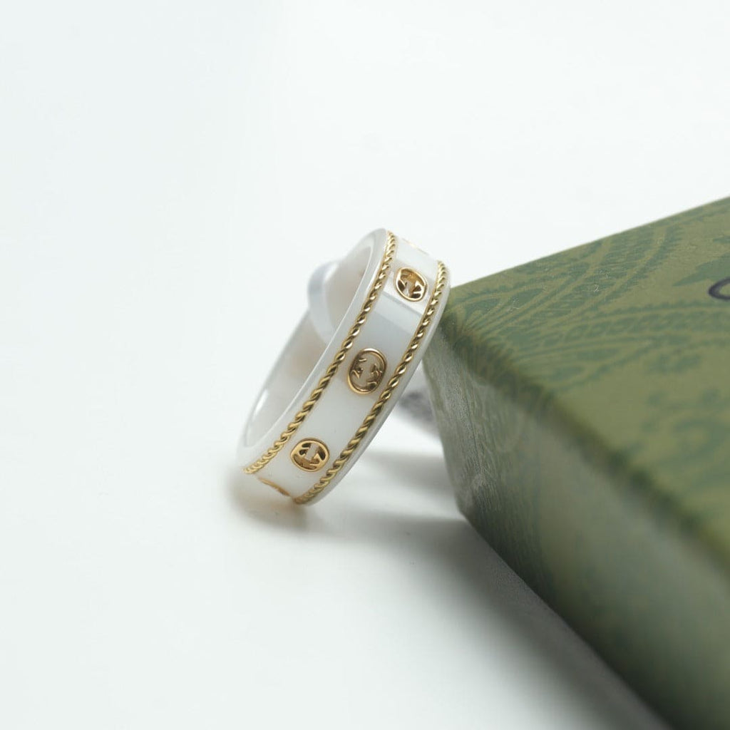 18K Double Gucci Interlocking Gucci Icon White Zirconia Ring