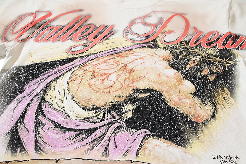 VALE USA Dreams Carried the Cross Graphic T-Shirt — detail