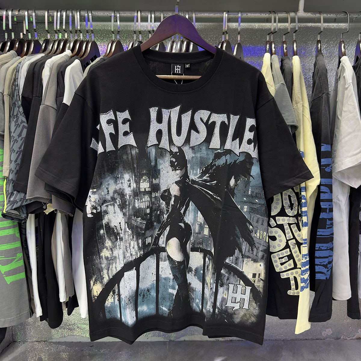 Life Hustlere Cat Women No Days Off Graphic T-Shirt — context