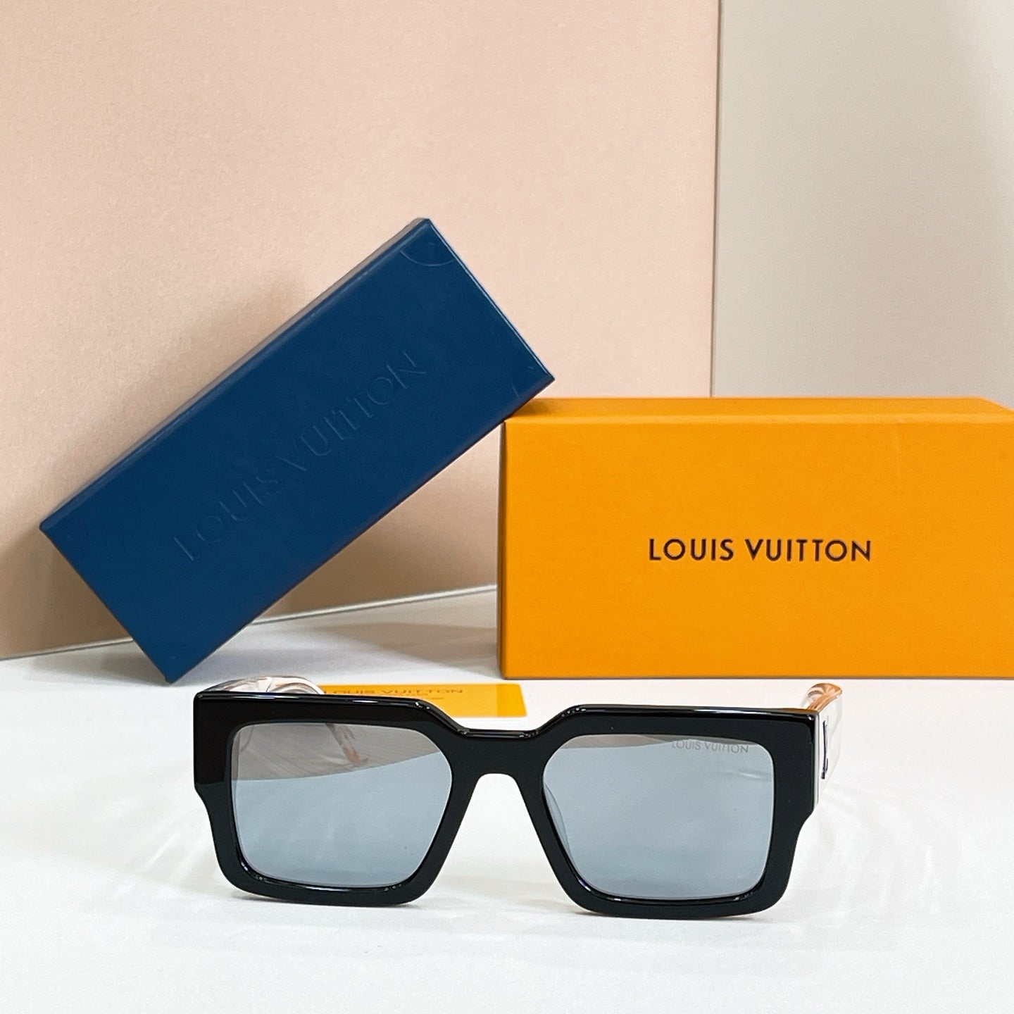 Louis Vuitton Z1579E Sunglasses